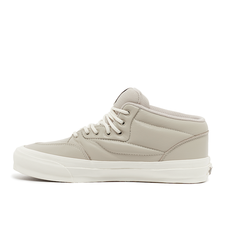 Buy Vans OTW Half Cab Foam in grijs | VN000D53WRG at solebox
